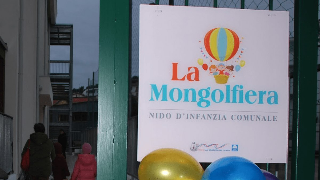 San Benedetto - Cadono pezzi di soffitto, chiuso nido "La Mongolfiera": le lezioni si spostano al Paese Alto